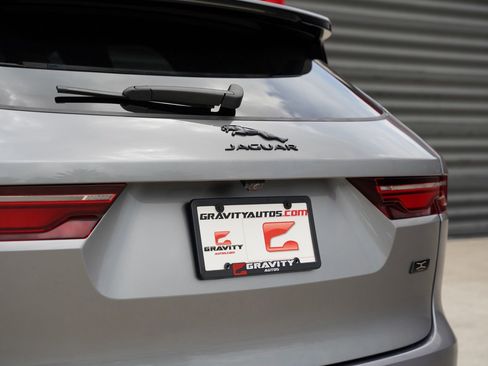 Used 2026 Jaguar F-PACE R-Dynamic S AWD/4WD image 12