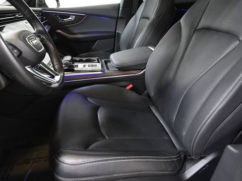 Used 2019 Audi Q8 Premium Plus w/ Premium Plus AWD/4WD image 7