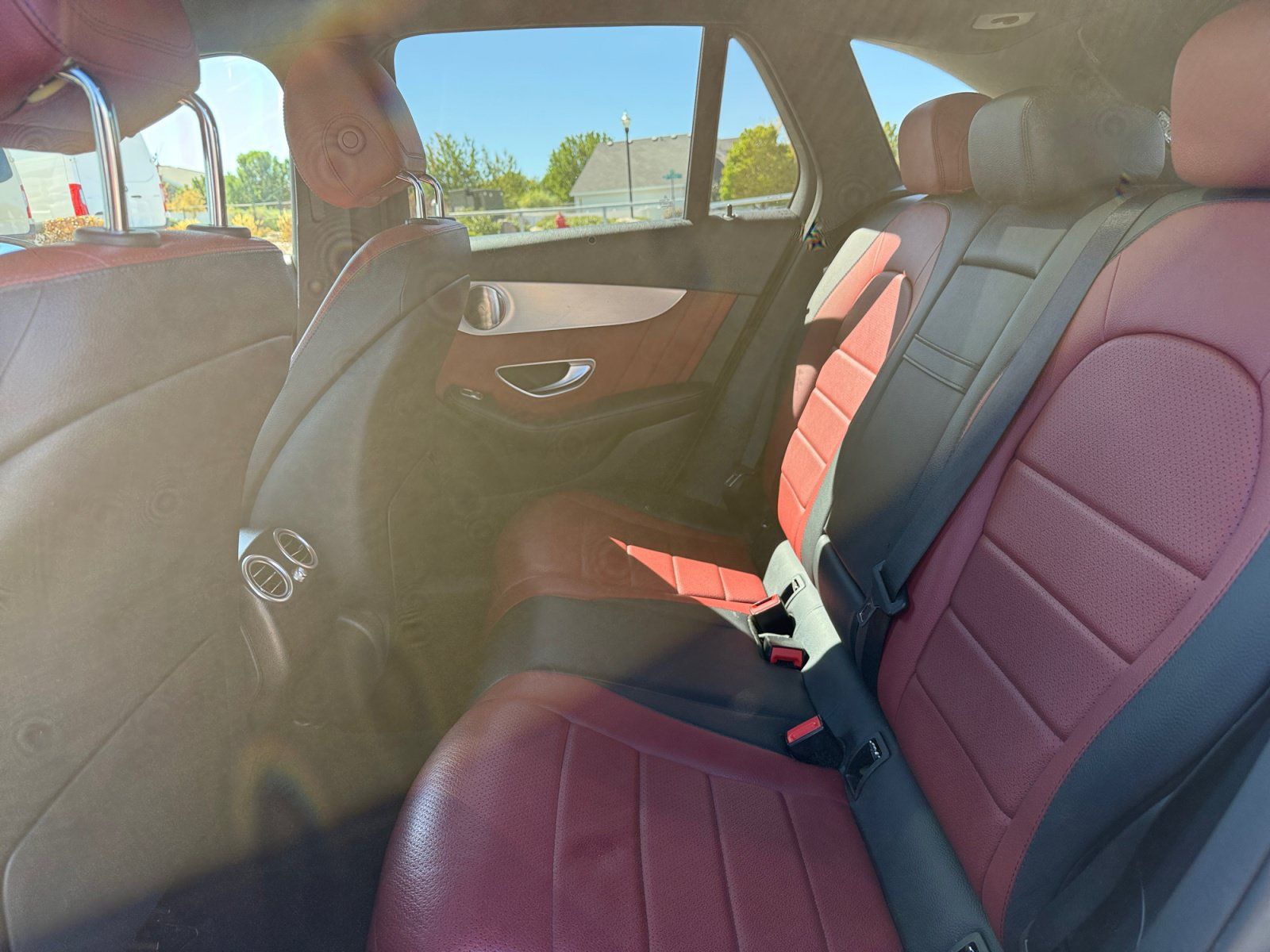 Used 2021 Mercedes-Benz GLC 300 4MATIC image 17
