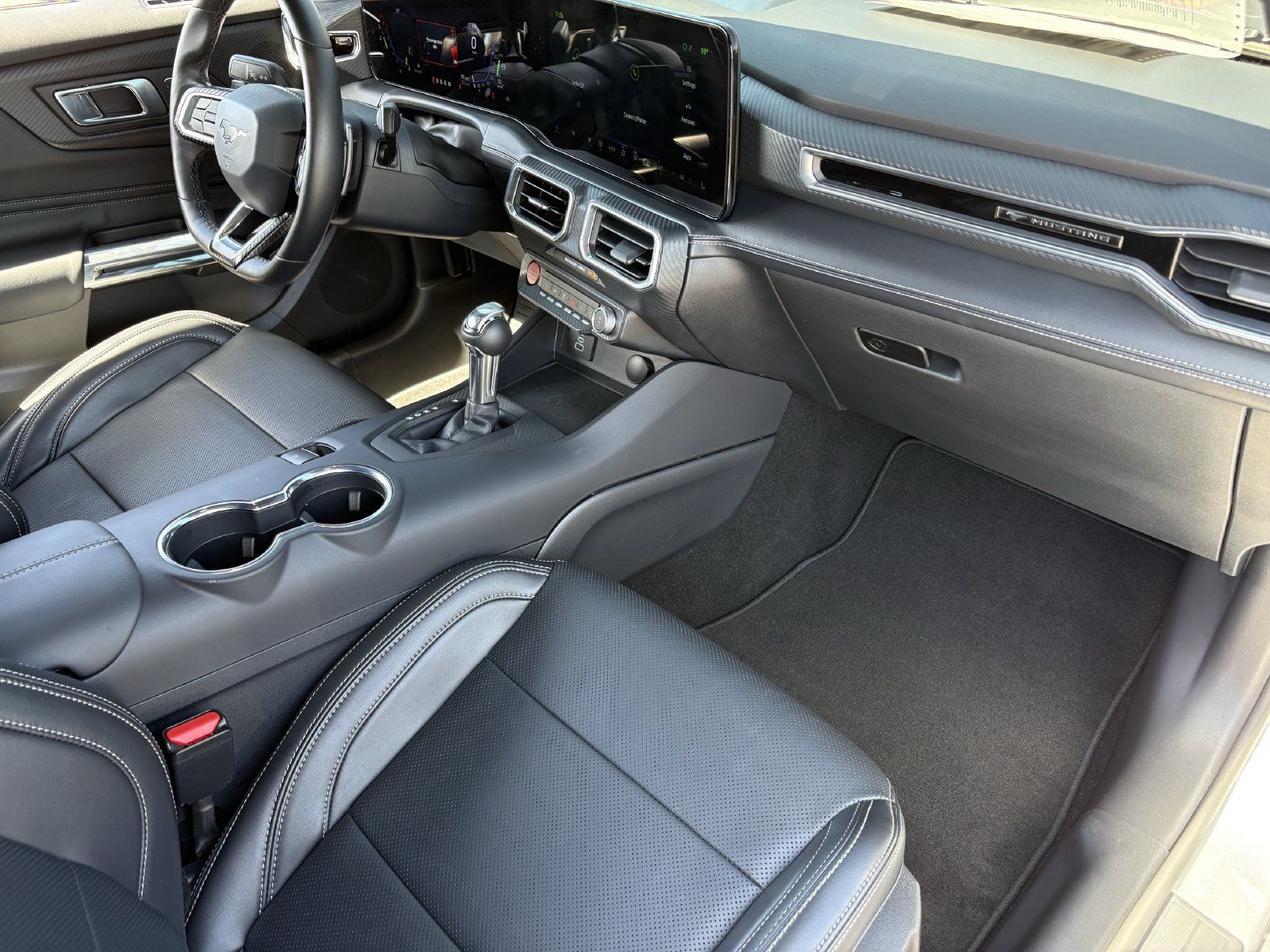 Used 2025 Ford Mustang GT Premium RWD image 14