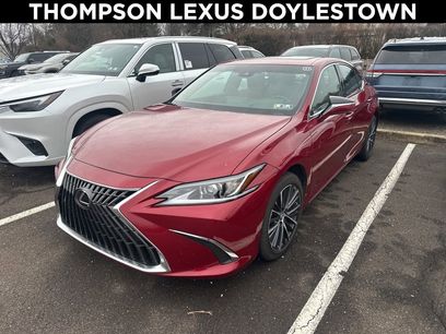 Used 2025 Lexus ES 350 w/ Premium Package