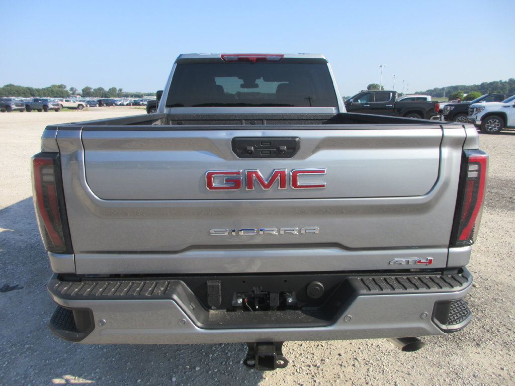 New 2026 GMC Sierra 2500 AT4 AWD/4WD image 5