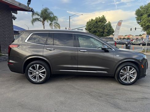 Used 2020 Cadillac XT6 Premium Luxury AWD/4WD image 21