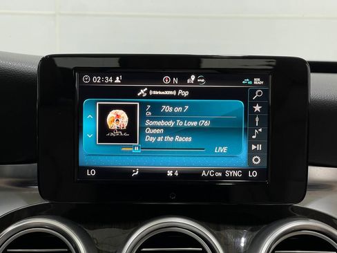 Used 2019 Mercedes-Benz C 300 4MATIC Sedan image 21