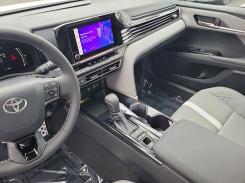 New 2026 Toyota Camry SE image 13