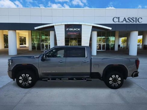 Used 2025 GMC Sierra 2500 Denali w/ Denali Reserve Package image 5