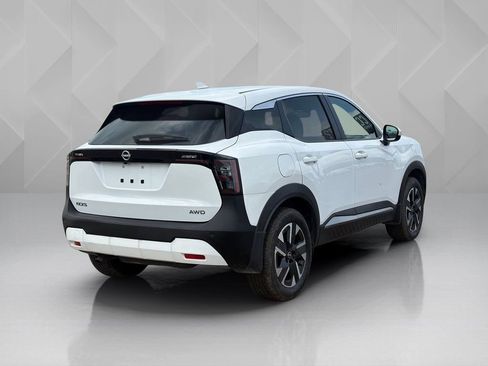 Used 2025 Nissan Kicks SV AWD/4WD image 5