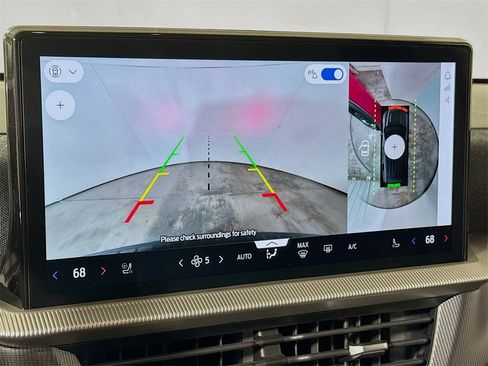 Used 2025 Ford Explorer ST image 12