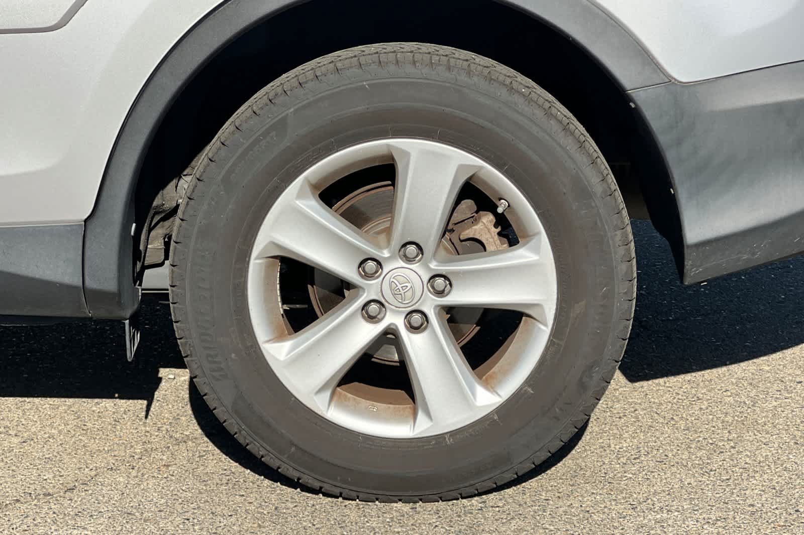 Used 2014 Toyota RAV4 XLE FWD image 25