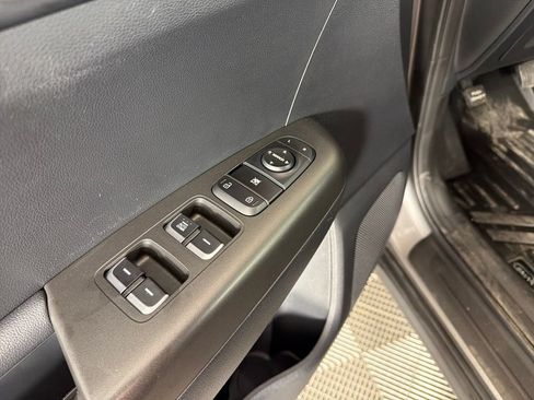 Used 2018 Kia Sportage LX AWD/4WD image 16