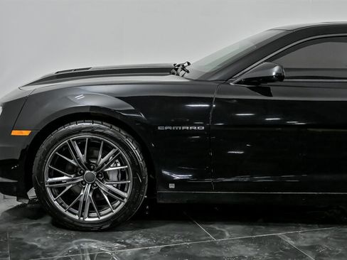 Used 2010 Chevrolet Camaro SS image 6