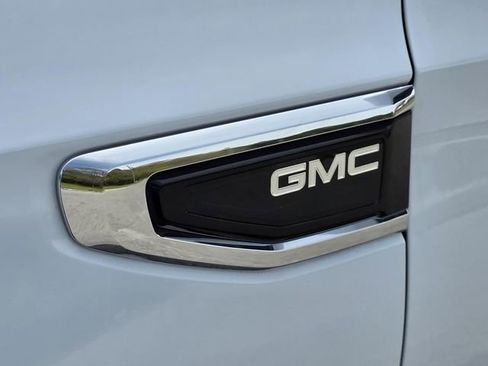 Used 2022 GMC Yukon XL SLT w/ SLT Luxury Package image 43