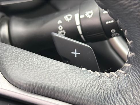 Used 2023 Subaru Outback Limited image 38