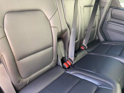 New 2025 Ford Bronco Badlands image 18