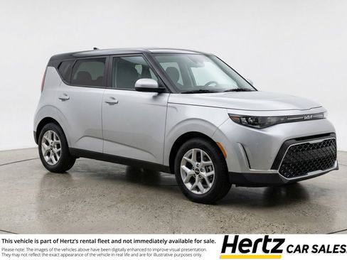 Used 2025 Kia Soul LX w/ LX Technology Package FWD image 1