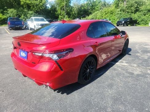 Used 2021 Toyota Camry XSE FWD image 6