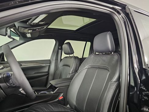 New 2026 Jeep Grand Cherokee Limited AWD/4WD image 32