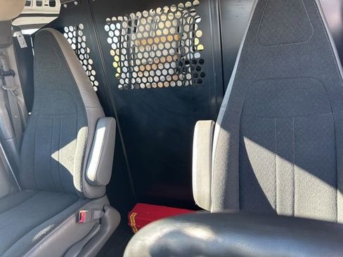 Used 2023 GMC Savana 2500 w/ Driver Convenience Package image 30