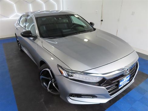Used 2022 Honda Accord Sport image 3