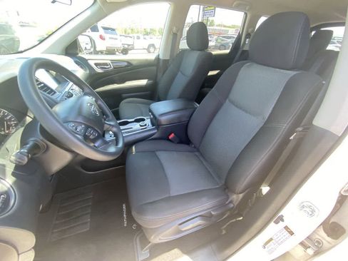 Used 2020 Nissan Pathfinder S AWD/4WD image 11
