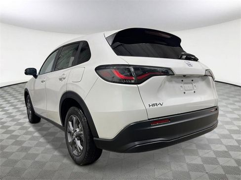 New 2026 Honda HR-V LX image 4