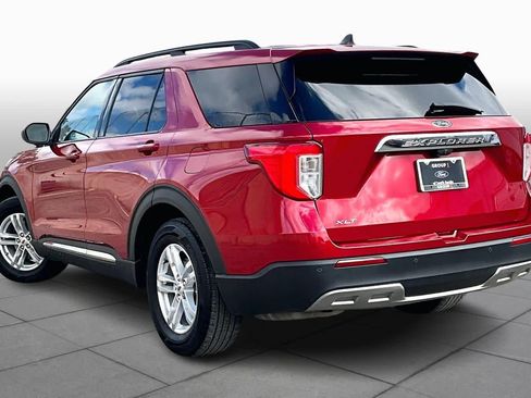 Certified 2022 Ford Explorer XLT w/ Equipment Group 202A image 12