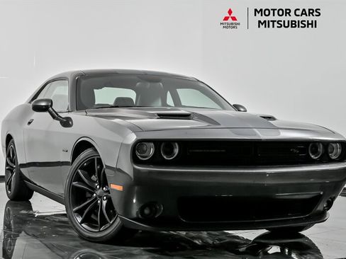 Used 2016 Dodge Challenger R/T Plus image 1