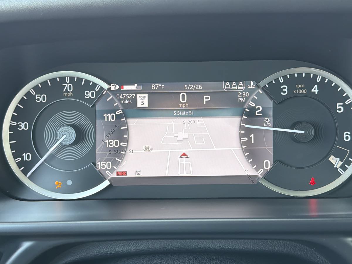 Used 2023 Land Rover Defender 110 V8 AWD/4WD image 26