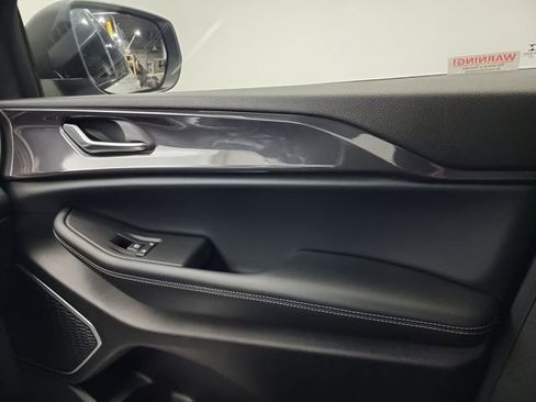 Used 2021 Jeep Grand Cherokee L Laredo w/ Luxury Tech Group I image 33