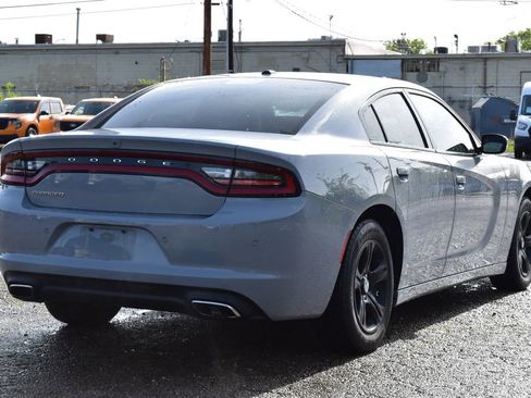 Used 2021 Dodge Charger SXT w/ Leather Interior Group RWD image 5