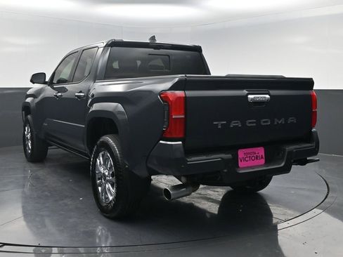 Used 2025 Toyota Tacoma Limited image 18