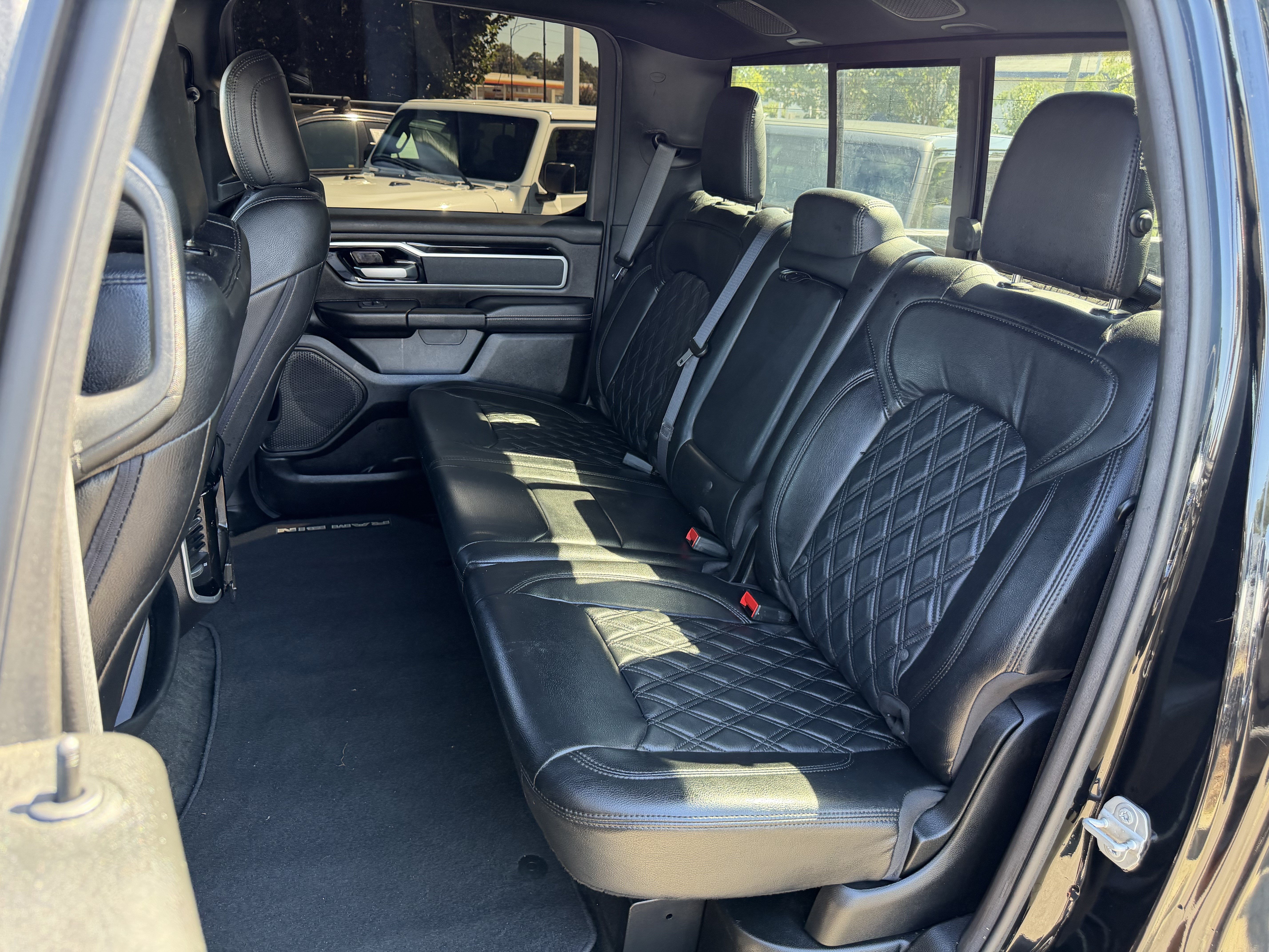 Used 2022 RAM 1500 Big Horn AWD/4WD image 33
