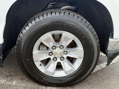 Used 2019 Chevrolet Silverado 1500 LT w/ All-Star Edition AWD/4WD image 28