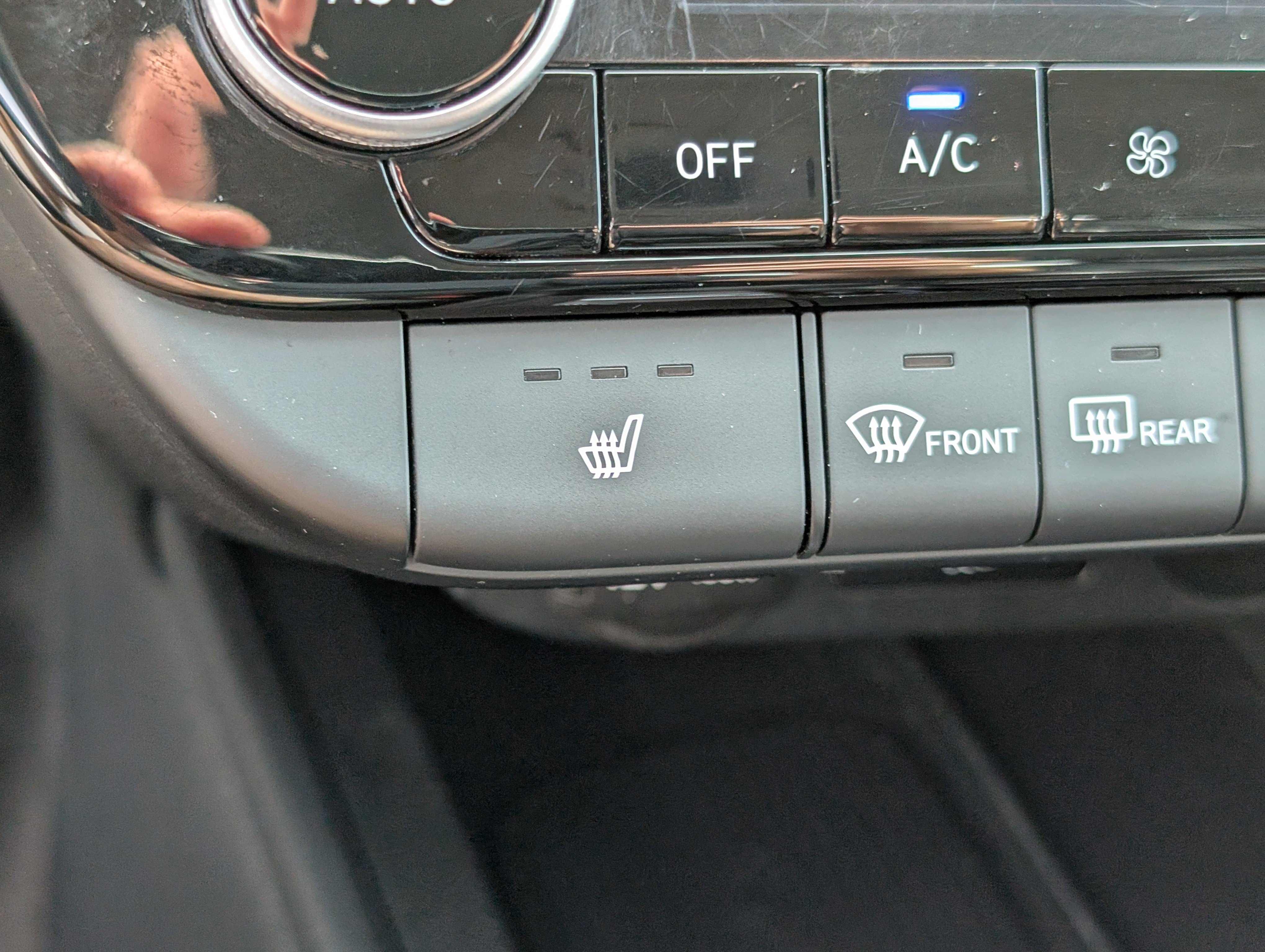 Used 2025 Hyundai Elantra Limited FWD image 26