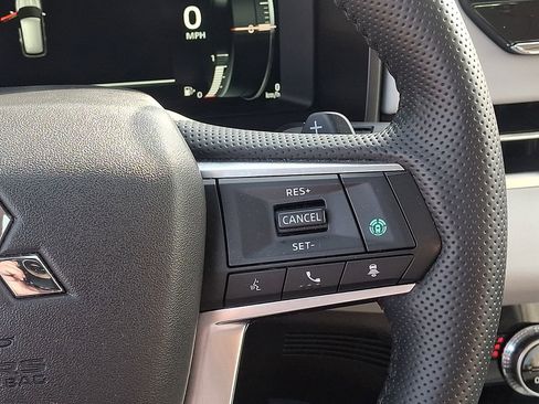 Used 2024 Mitsubishi Outlander SEL image 25