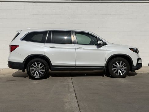 Used 2020 Honda Pilot EX image 4
