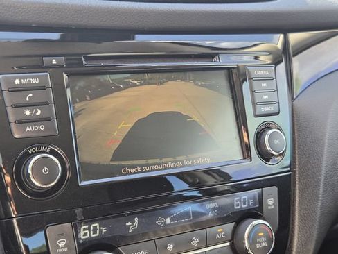Used 2022 Nissan Rogue Sport SV FWD image 21