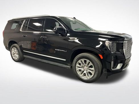 Used 2024 GMC Yukon XL Denali w/ Advanced Technology Package AWD/4WD image 7
