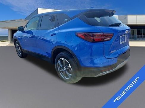 Used 2024 Chevrolet Blazer LT image 3