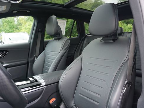 Certified 2025 Mercedes-Benz GLC 300 4MATIC image 13