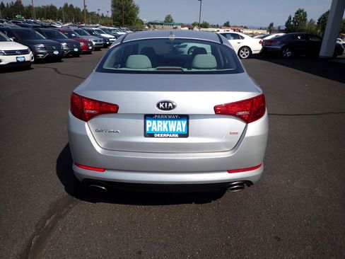 Used 2013 Kia Optima LX image 4