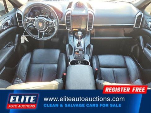 Used 2016 Porsche Cayenne image 15