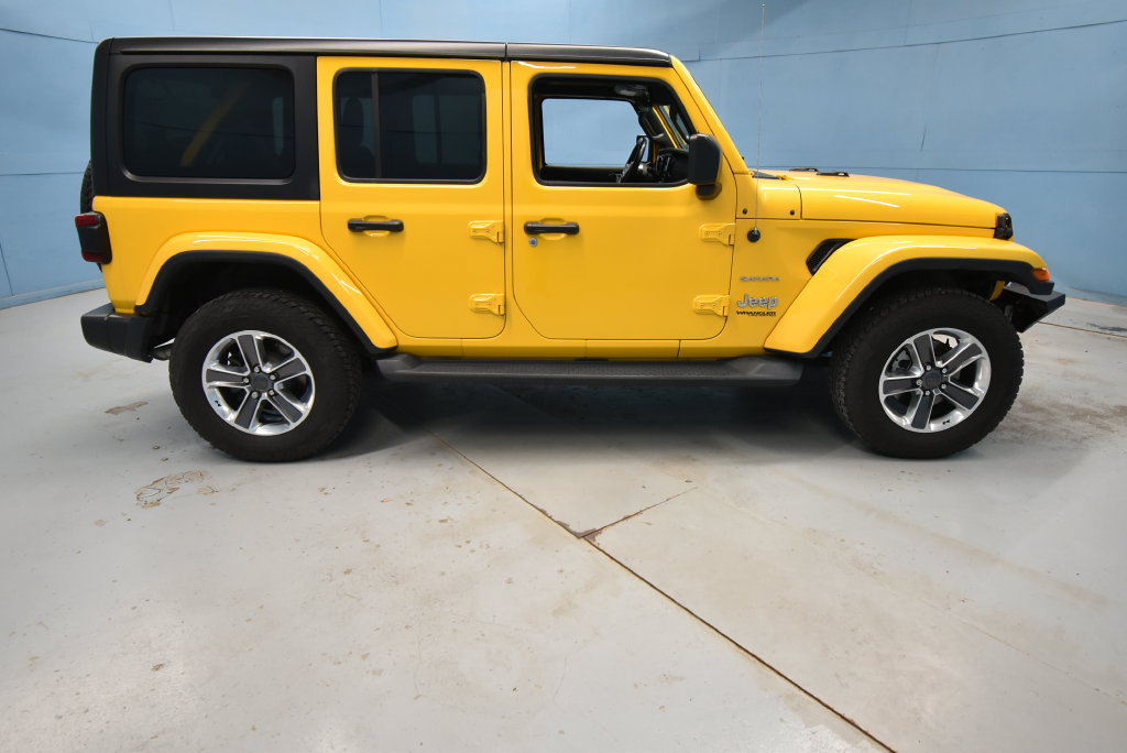 Used 2020 Jeep Wrangler Unlimited Sahara AWD/4WD image 35