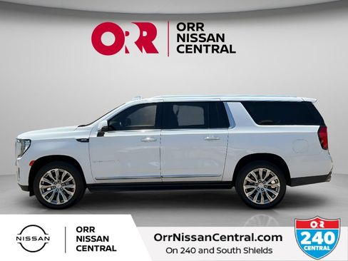 Used 2023 GMC Yukon XL Denali AWD/4WD image 8