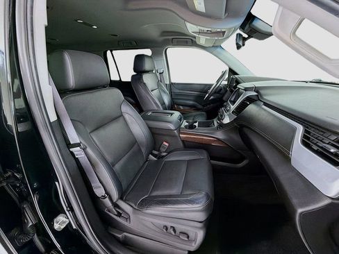 Used 2017 GMC Yukon SLT AWD/4WD image 31