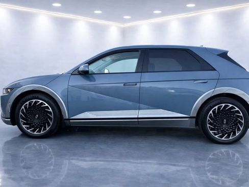 Used 2024 Hyundai Ioniq 5 Limited AWD/4WD image 2