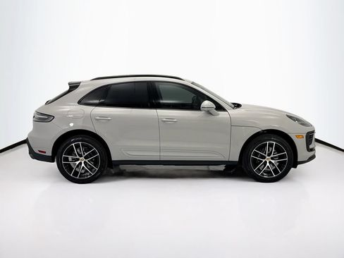 Used 2026 Porsche Macan AWD/4WD image 8