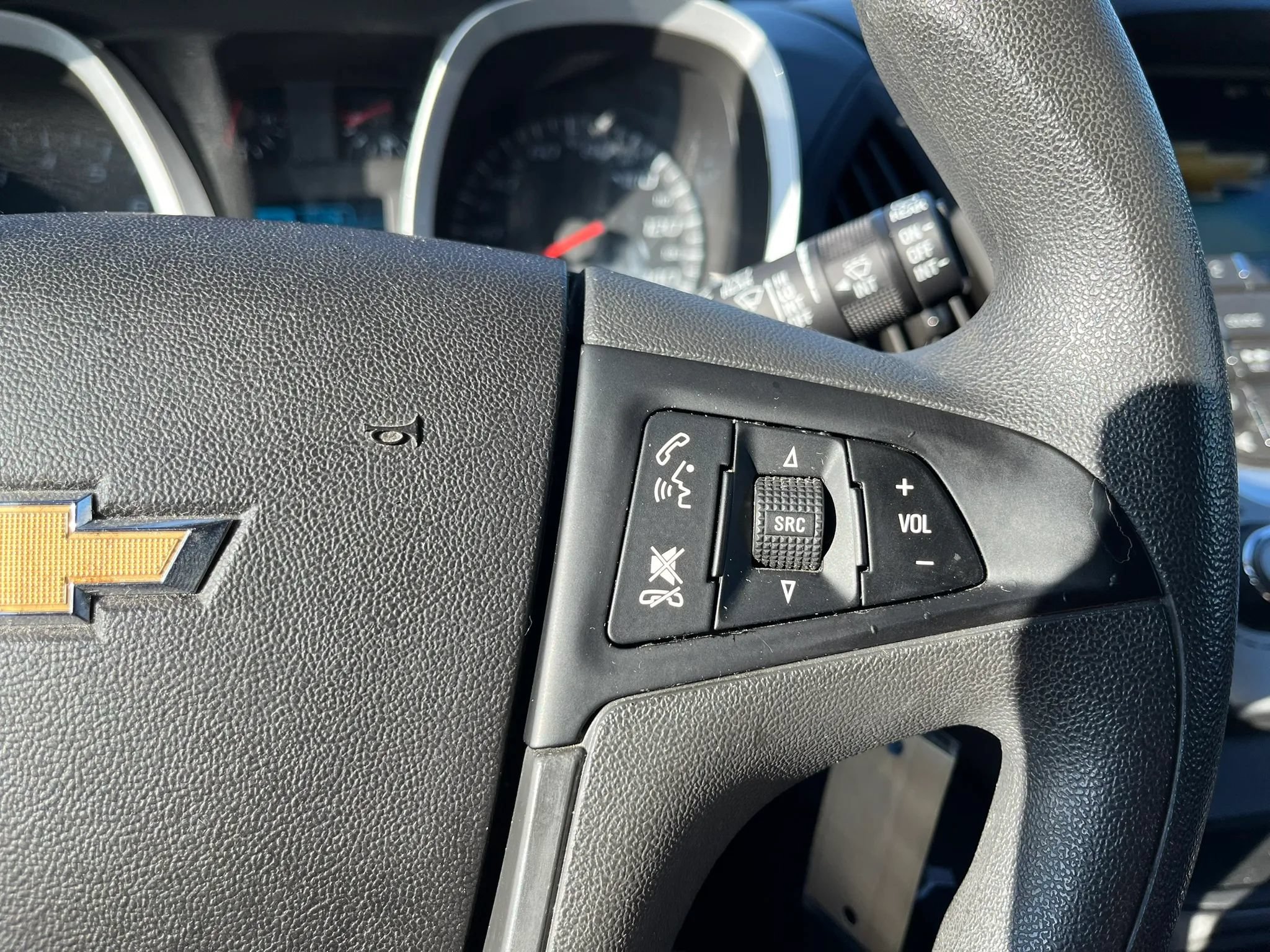 Used 2017 Chevrolet Equinox LS AWD/4WD image 48
