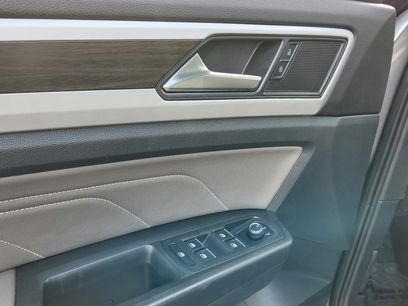 Used 2022 Volkswagen Atlas SE