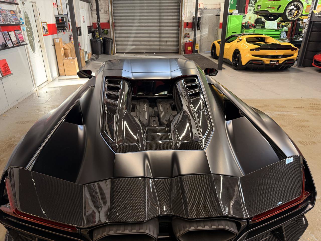 Used 2024 Lamborghini Revuelto AWD/4WD image 16
